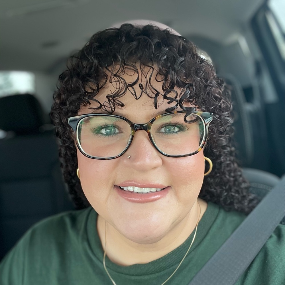 Meet your Posher, Lynette